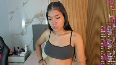 MILEY online show from April 13, 7:41 pm