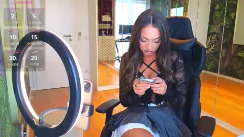 Miley Sin online show from February 25, 1:43 pm