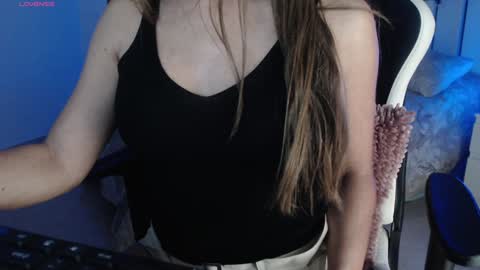 Ines online show from December 12, 9:30 am