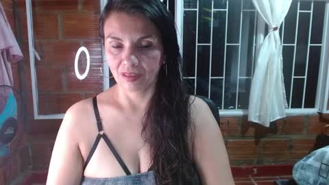 Snapshot of milf_fantassy chatting on October 4, 11:14 pm Ana online show from October 4, 11:14 pm
