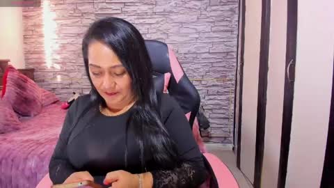 Julianna online show from May 6, 10:26 pm