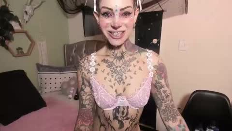 Isabella online show from February 2, 1:54 pm