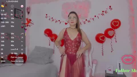 Snapshot of milfaaura chatting on February 11, 11:10 pm Aura online show from February 11, 11:10 pm