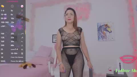 Aura  online show from March 26, 3:34 am