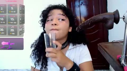 milikitt online show from March 6, 6:05 pm