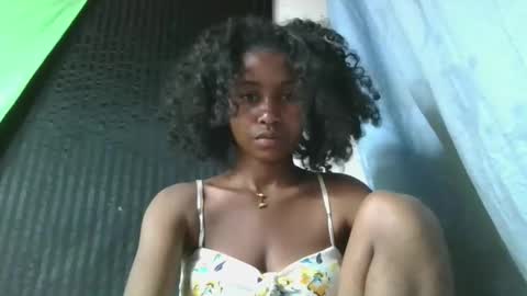 Snapshot of milinasy chatting on February 18, 3:41 pm milinasy online show from February 18, 3:41 pm