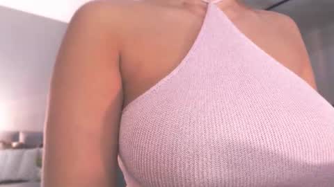 milk_bunny_ online show from March 13, 5:14 am