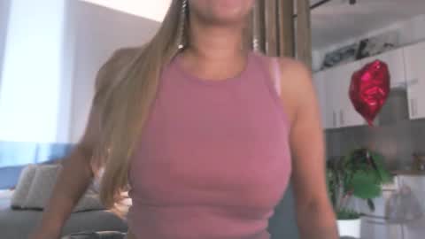 milk_bunny_ online show from March 22, 7:01 am