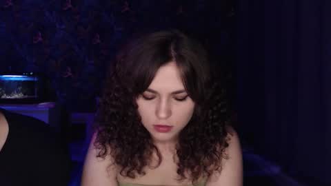 Stella and Neo online show from November 21, 4:33 am