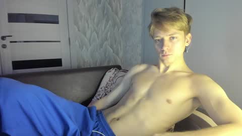 Isaac online show from December 9, 5:40 am