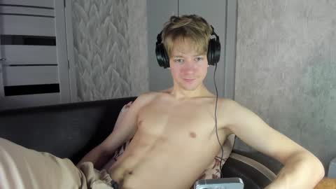 Isaac online show from February 3, 6:02 am