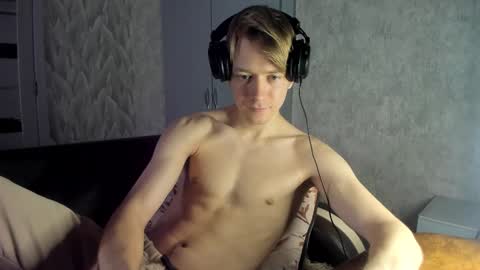 Isaac online show from February 26, 5:53 am