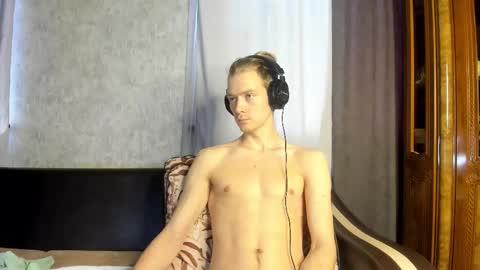 Isaac online show from November 12, 11:10 am