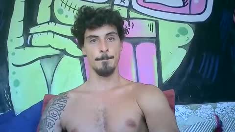 Snapshot of milkoffee chatting on February 27, 2:10 pm milkoffee online show from February 27, 2:10 pm