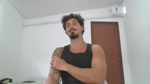 Snapshot of milkoffee chatting on February 3, 12:43 pm milkoffee online show from February 3, 12:43 pm