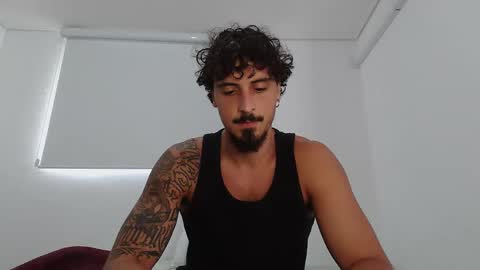 Snapshot of milkoffee chatting on February 26, 1:54 pm milkoffee online show from February 26, 1:54 pm