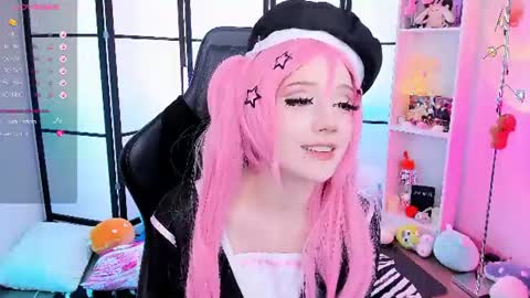 Snapshot of milkycute chatting on June 21, 4:20 pm milky cute online show from June 21, 4:20 pm