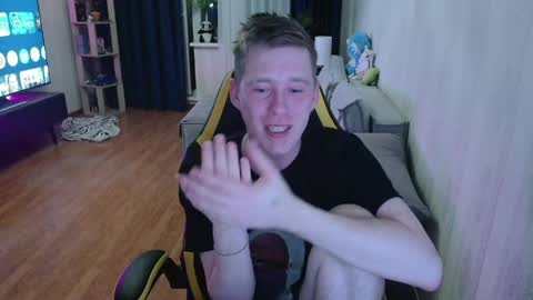 Mark and Elsa  online show from March 28, 2:22 am