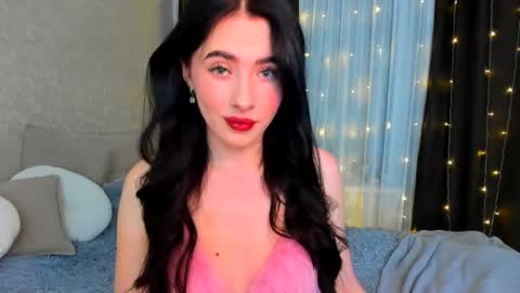 milla moore online show from November 12, 4:18 pm