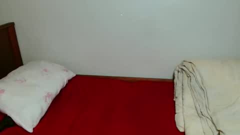 Snapshot of milla_nova chatting on November 11, 3:45 pm nova online show from November 11, 3:45 pm