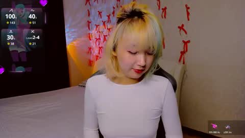 Snapshot of milla_waves chatting on May 9, 1:27 pm Milla or just Mi online show from May 9, 1:27 pm
