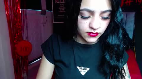 Snapshot of millacounisslosexanal chatting on February 24, 3:31 pm Violeta online show from February 24, 3:31 pm
