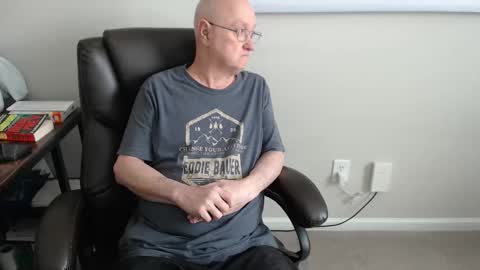 millenium0129 online show from May 12, 3:20 pm