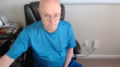 millenium0129 online show from June 3, 5:51 pm