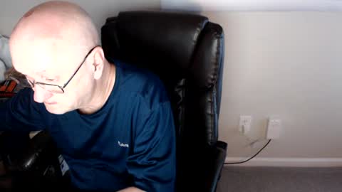 millenium0129 online show from June 14, 1:47 am