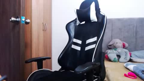 IG becerra ce online show from February 8, 11:08 pm