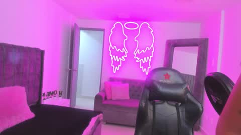 Snapshot of miller_silvana chatting on February 24, 12:03 pm miller_silvana online show from February 24, 12:03 pm