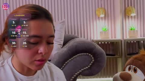 milleyjones_ online show from April 13, 11:37 am