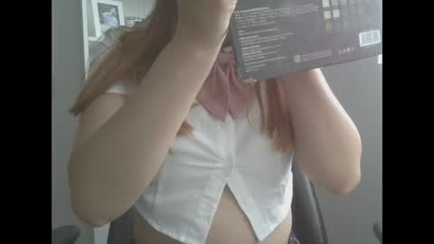 milleynoface online show from April 12, 8:47 pm