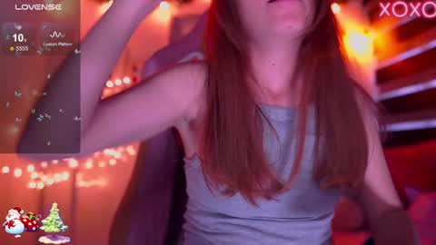 Snapshot of milly_kenner chatting on December 13, 10:34 pm MILLY online show from December 13, 10:34 pm