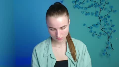 Snapshot of milly_liss chatting on May 8, 5:46 am Milly online show from May 8, 5:46 am