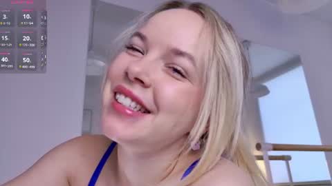 Snapshot of milly_shy chatting on June 12, 6:56 am Milly online show from June 12, 6:56 am