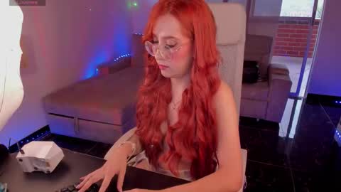 Monkey D Maddie online show from February 26, 10:31 pm