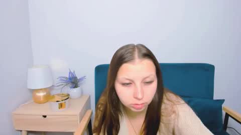 millycute online show from June 3, 3:28 pm
