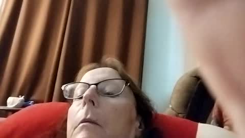 miloanj online show from June 28, 8:37 pm