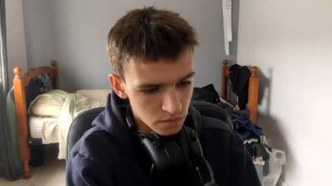 Snapshot of miloray_ chatting on May 15, 10:44 am Denis online show from May 15, 10:44 am