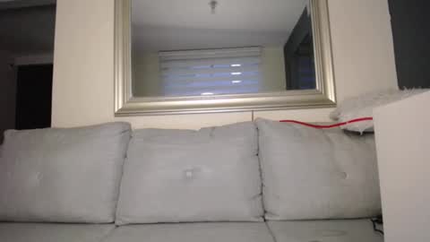 miloslove online show from March 4, 11:08 am