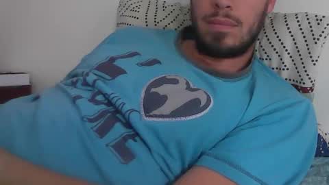 Snapshot of milowww1601 chatting on October 24, 1:29 pm milowww1601 online show from October 24, 1:29 pm