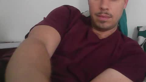 Snapshot of milowww1601 chatting on November 5, 10:26 am milowww1601 online show from November 5, 10:26 am