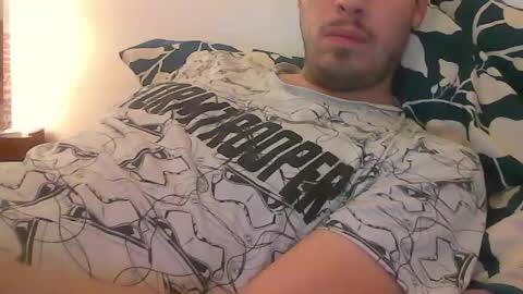 Snapshot of milowww1601 chatting on November 14, 10:51 pm milowww1601 online show from November 14, 10:51 pm