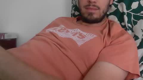 Snapshot of milowww1601 chatting on December 3, 10:24 am milowww1601 online show from December 3, 10:24 am