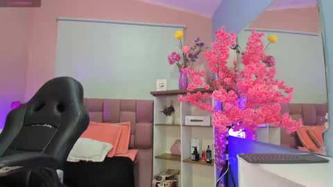  Milu Belucci  online show from October 14, 3:35 pm