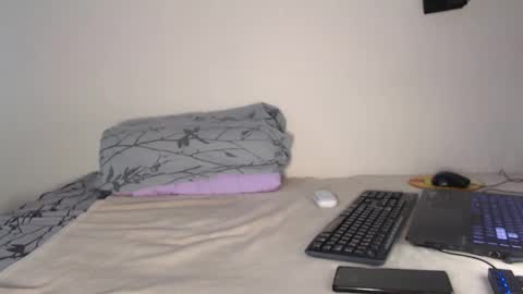 Snapshot of miluegin chatting on October 27, 10:52 am Noah online show from October 27, 10:52 am