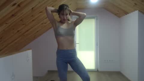 milusea online show from October 12, 10:36 am