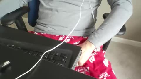 milwaukeebadger24 online show from February 6, 3:15 pm