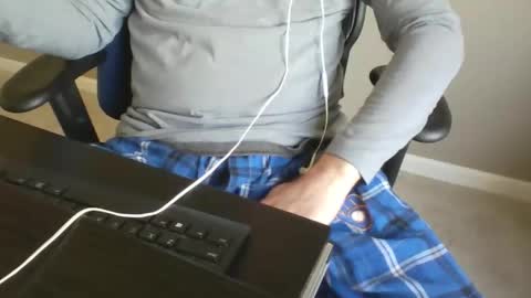 Snapshot of milwaukeebadger24 chatting on May 6, 12:21 pm milwaukeebadger24 online show from May 6, 12:21 pm